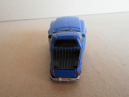 755J Maisto Hoodz 1999 Ford Super Duty Azul 1:64 - Imagen 2 de 7
