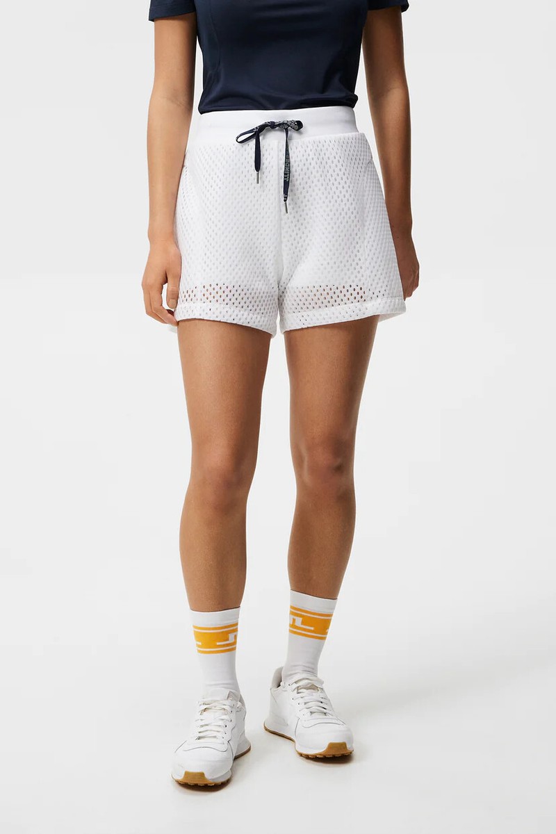 伊*鏡様 <MINIMUM MESH SHORTS +ADD FLAP>: Kh J. Lindeberg Women's MISHA MESH SHORTS AWPA07994-0000 White Small