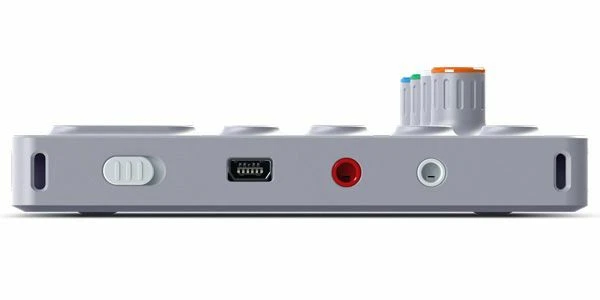 NEW TEENAGE ENGINEERING OP-1 KEYBOARD SYNTHESIZER WORKSTATION - Image 4 of 4