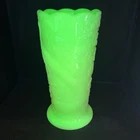 Fenton Glossy Custard Lime Sherbet Color Peacock Floral Vase,UV/Black Light Glow
