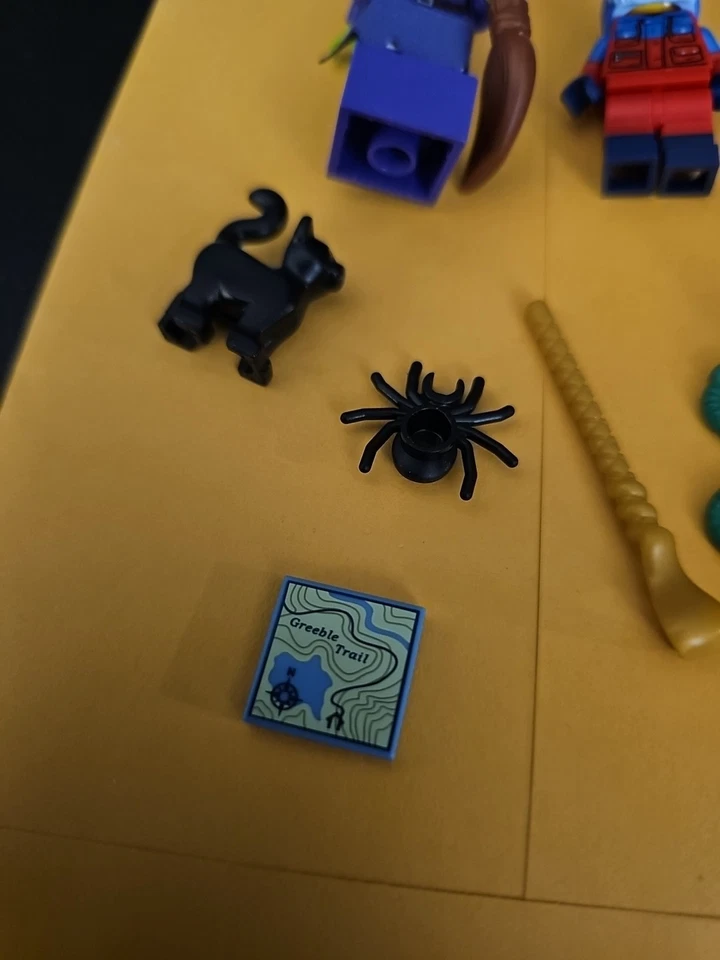 LEGO Lote De Minifiguras Rey Tut Bruja Gato Araña Y Fotógrafos Foto 4 de 4