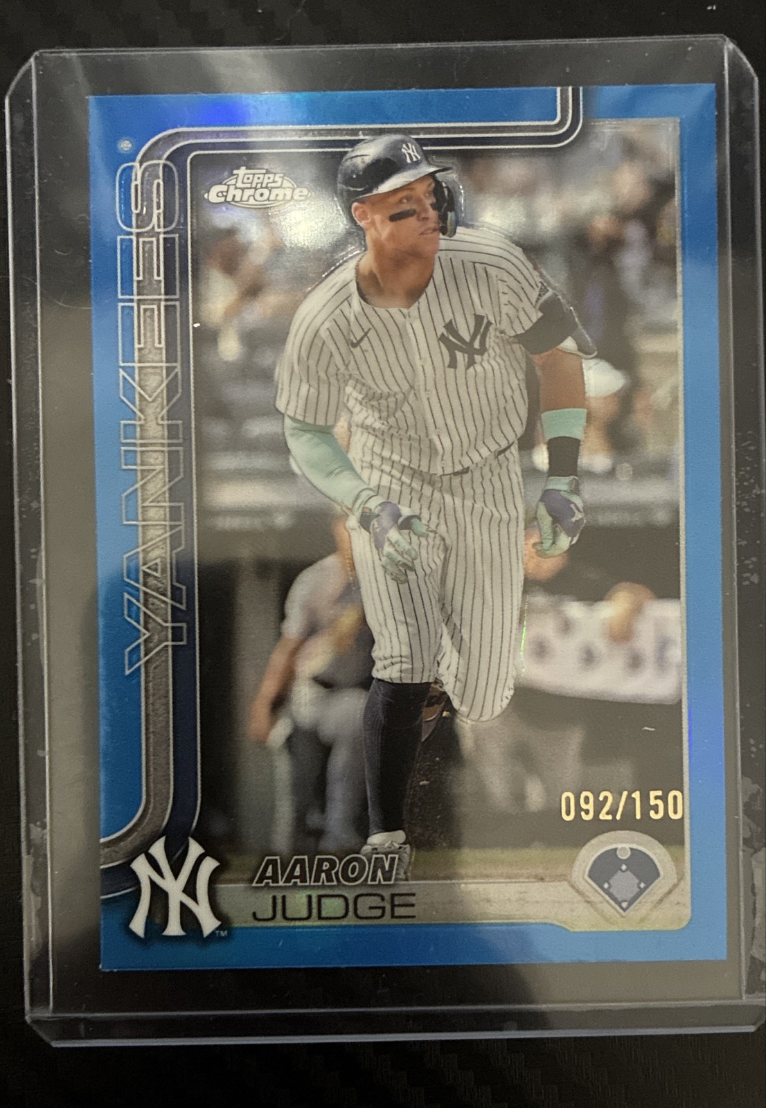 2025 Topps Chrome - Aaron Judge #99 Blue Refractor /150