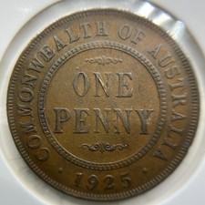 1925 Penny Coin - Broken N about VF - George V Bronze Key Date
