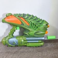 Hasbro OOZINATOR Super Soaker Toy Water Gun 2...