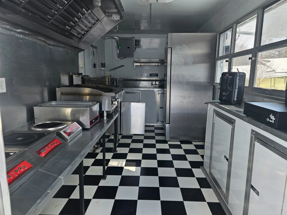 Белый пищевой прицеп б/у 16x8 - Изображение 3 из 4