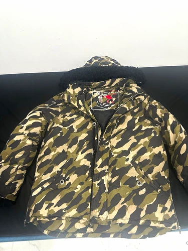 Moose Knuckles Men’s XL Camo Down-Filled Puffer Jacket Hood Full Zip Pockets - product listing photo