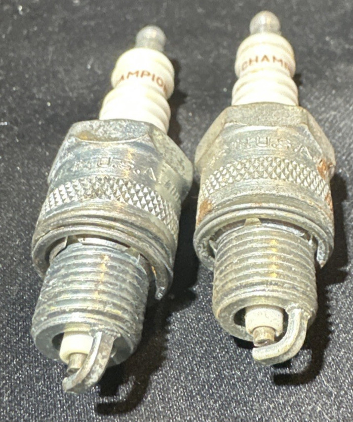 Vintage NOS Champion UL-12Y Spark Plugs Pair Vintage Outboard Marine Utility