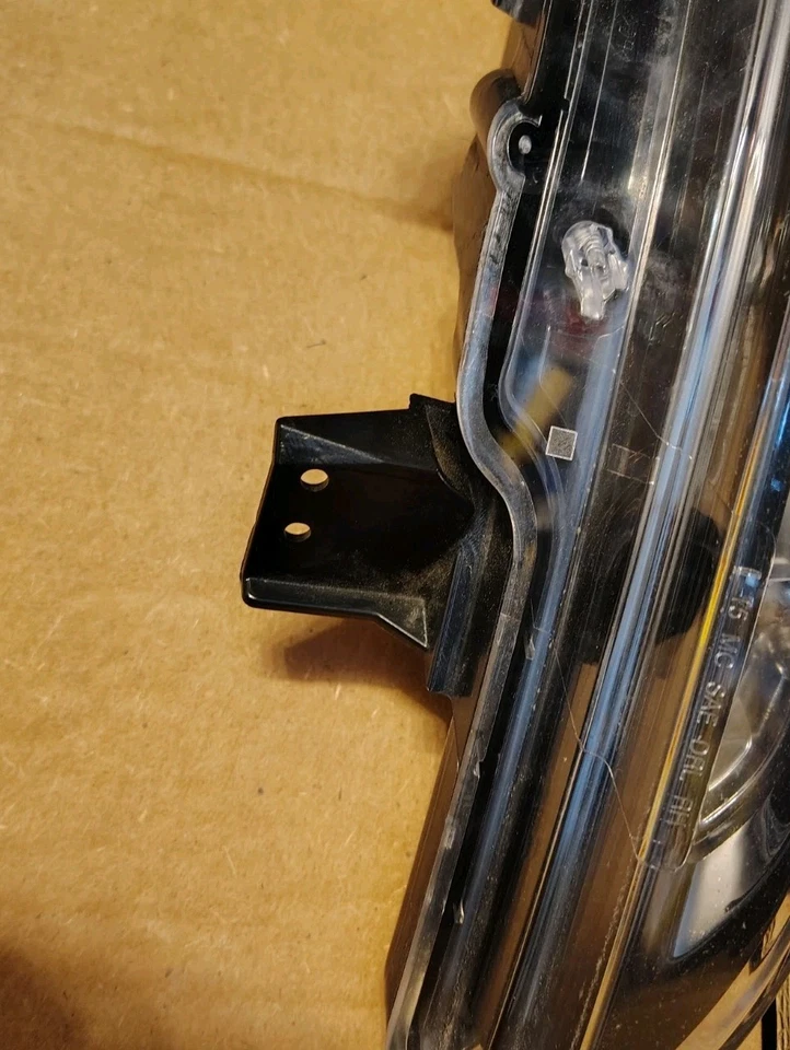 Lámpara marcadora lateral derecha/lámpara antiniebla OEM EJ7Z-13200-C para Lincoln MKC 2015-2019 Foto 2 de 4