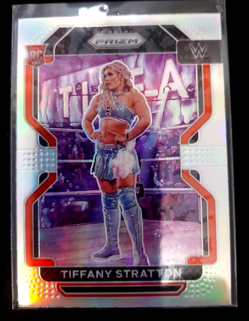 2022 Panini Prizm WWE Tiffany Stratton #104 Silver RC Rookie