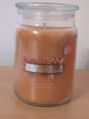 Wickford & Co 18oz Duftkerze - Spring Meadows - ca. 95 Stunden Brenndauer NEU