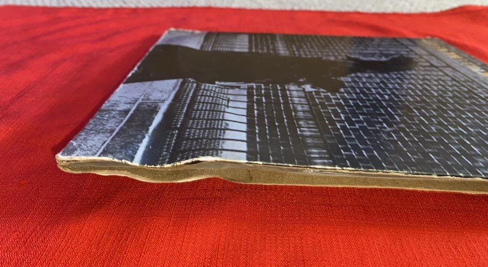 Lot of 2 Neil Young Vinyl Records Landing on Water / After the Gold Rush LP - Image 4 of 4