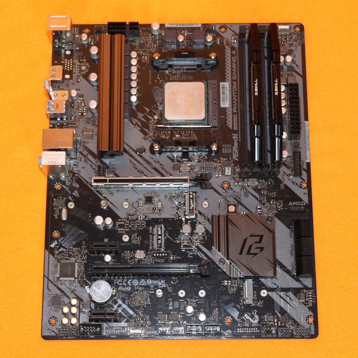 りあな　AMD Ryzen7 3700X CPU＋asrock B550 ASRock B550 Phantom Gaming 4, Ryzen 7 3700x, 16gb Ram, Combo