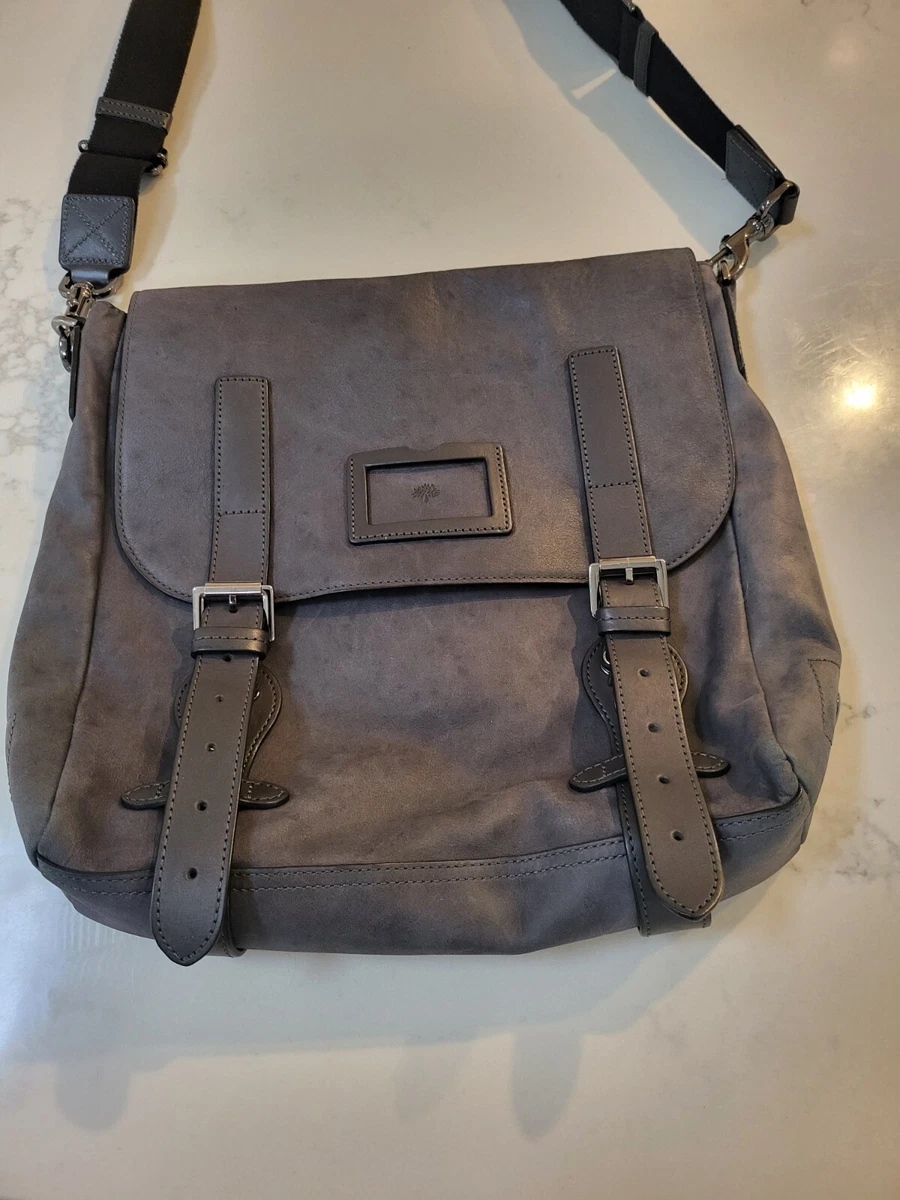 Grey leather hotsell messenger bag