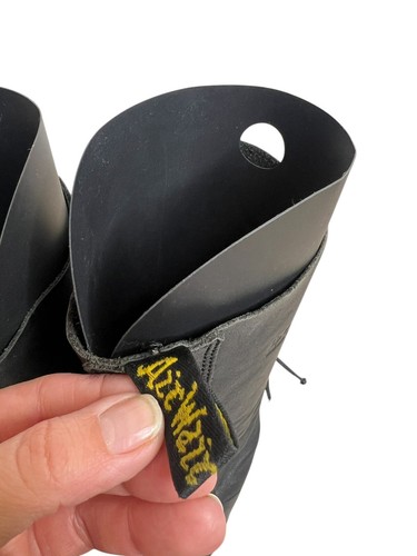 Dr. Martens 8267 schwarze Damen-Arbeits-/Kampfstiefel aus Leder mit Kappe 10 Ösen Größe 8 - Bild 11 von 14