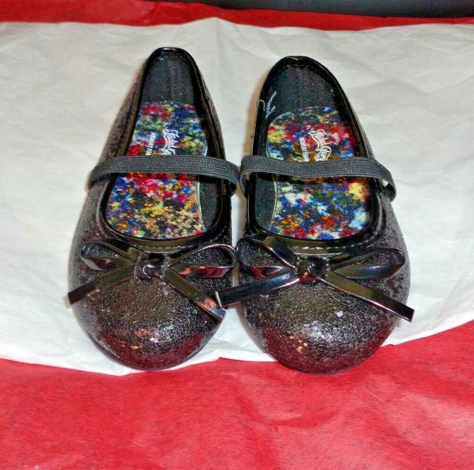 New non marking memory foam Faded Glory metallic black 7T girls dress shoes - Image 2 of 4