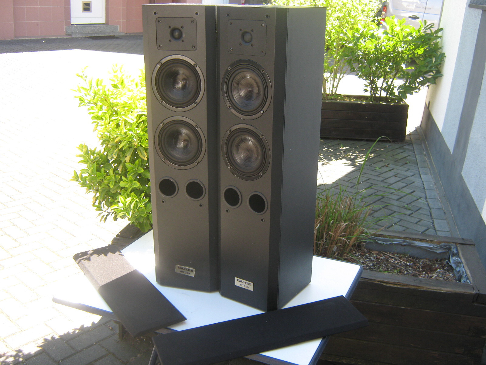 Bild 1 von 8