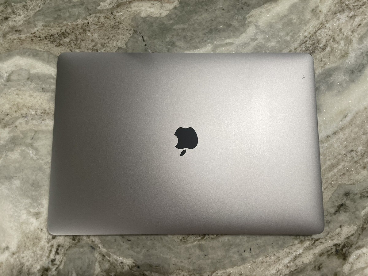 MacBook Pro (15-Inch, 2019) 256GB SSD, Intel i7 16GB A1990 Touch