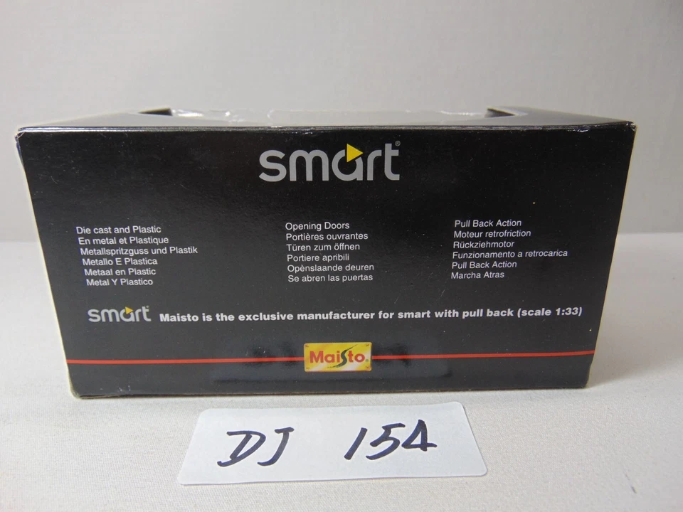 Maisto Smart Car Motorized 1:33 scale die cast model Off White & Gray With Box - Image 3 of 4