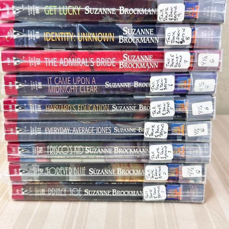 Lot of 15 Paperback Books by Suzanne Brockman Tall, Dark, & Dangerous Series Foto 4 de 4