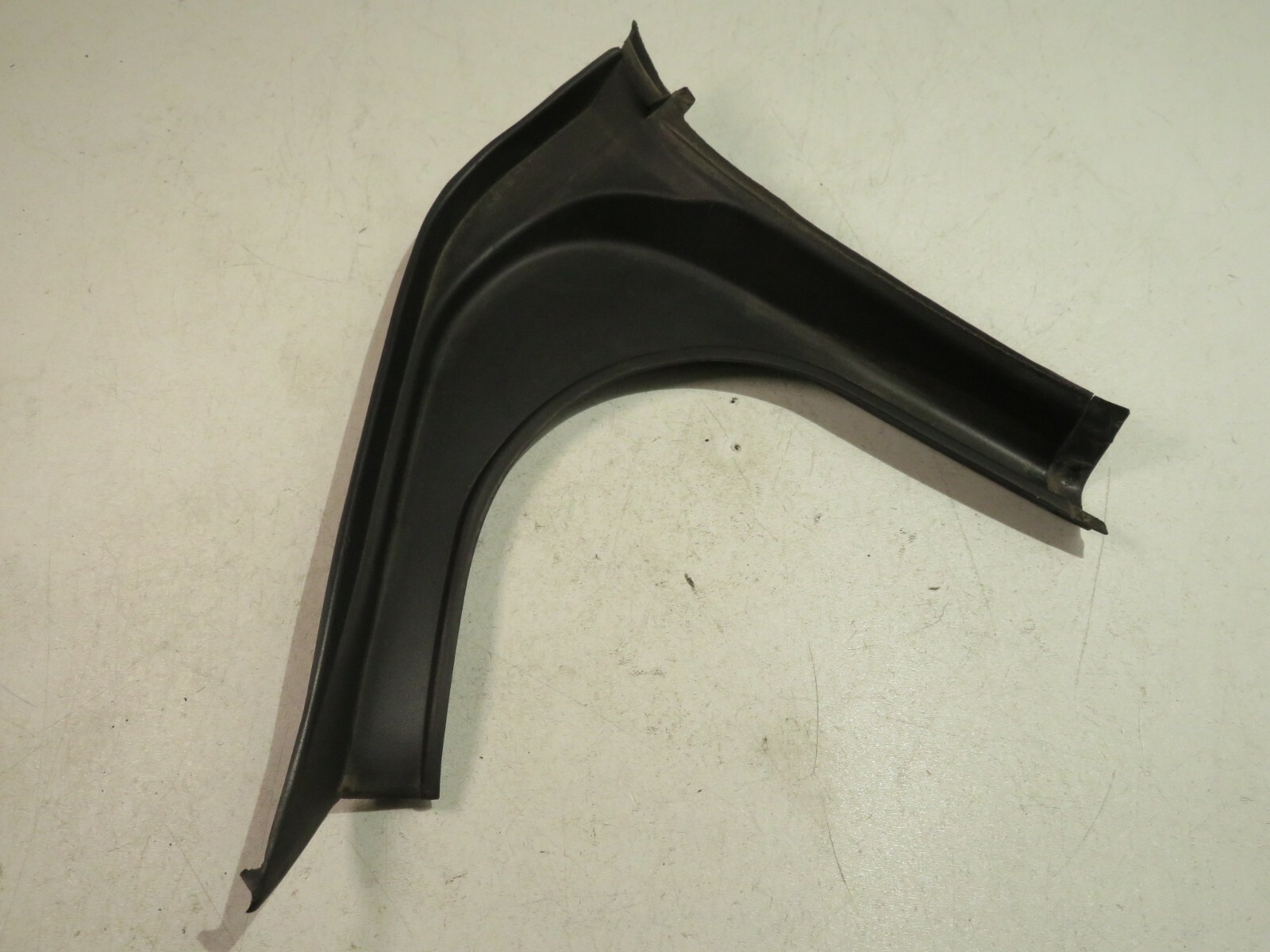 2014-2019 MASERATI GHIBLI SQ4 TRUNK LID TOP REAR LEFT TRIM COVER PANEL BLACK OEM
