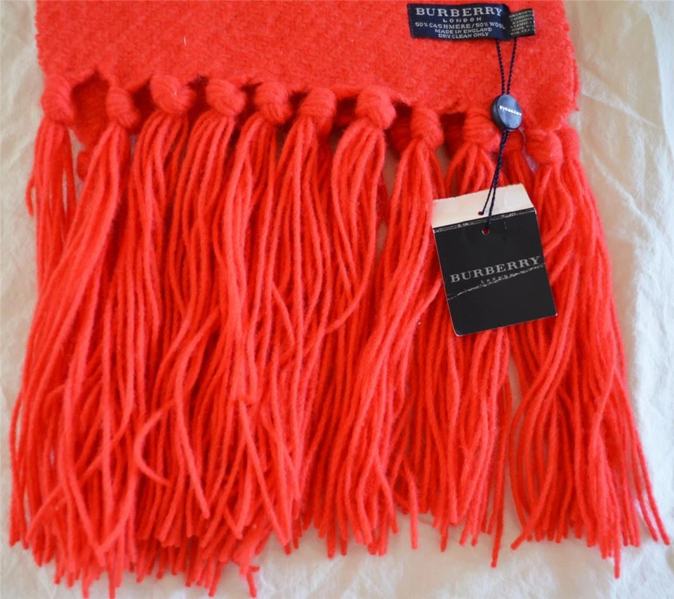 ¡Lujoso! Bufanda Burberry London England rojo coral 50 % cachemir/50 % lana nueva con etiquetas Foto 3 de 4