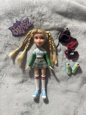 Bratz Klasse Cloe Puppe Schuluniform Turnkleidung