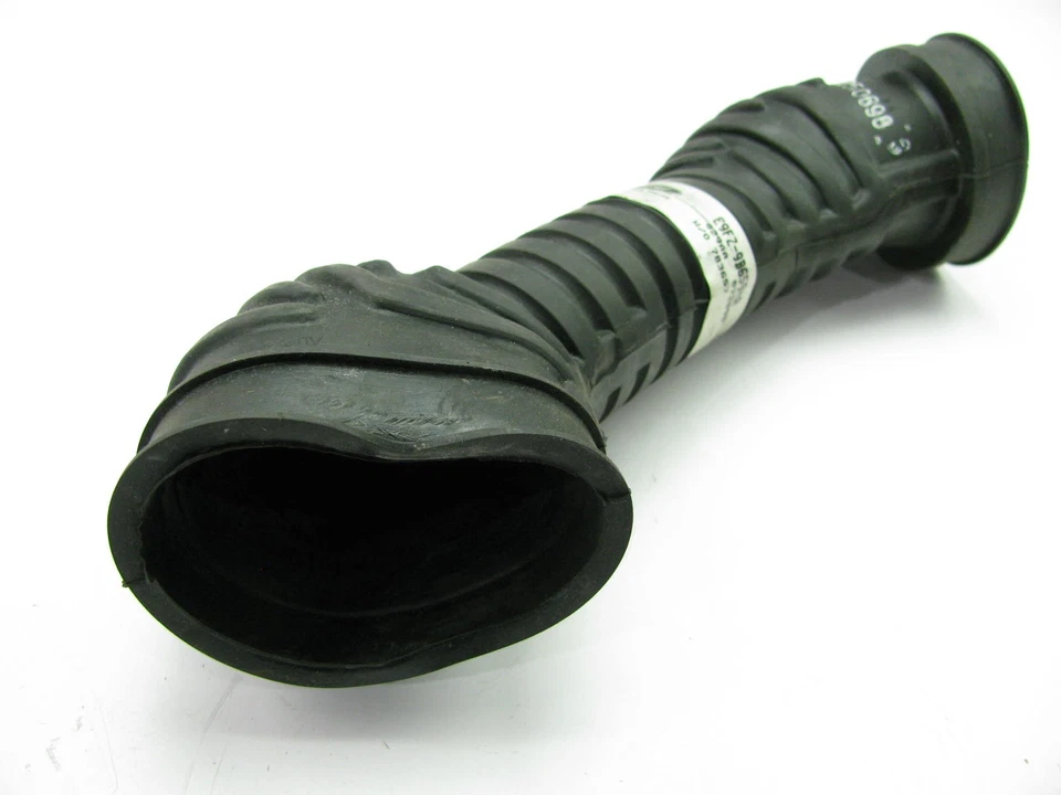 NUEVO - Manguera de admisión de aire OEM Ford E9FZ-9B659-A 1986-1990 Escort 1,9 L-L4 (EFI) Foto 2 de 4