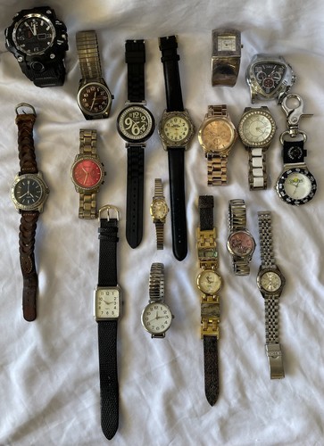 Konvolut 17 Uhren für Teile oder Reparatur Narmi Valetta Timex & mehr ungeprüft