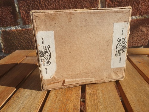 Winsor & Newton Antique Burnt Sienna Cardboard Paint Box - Foto 6 di 10