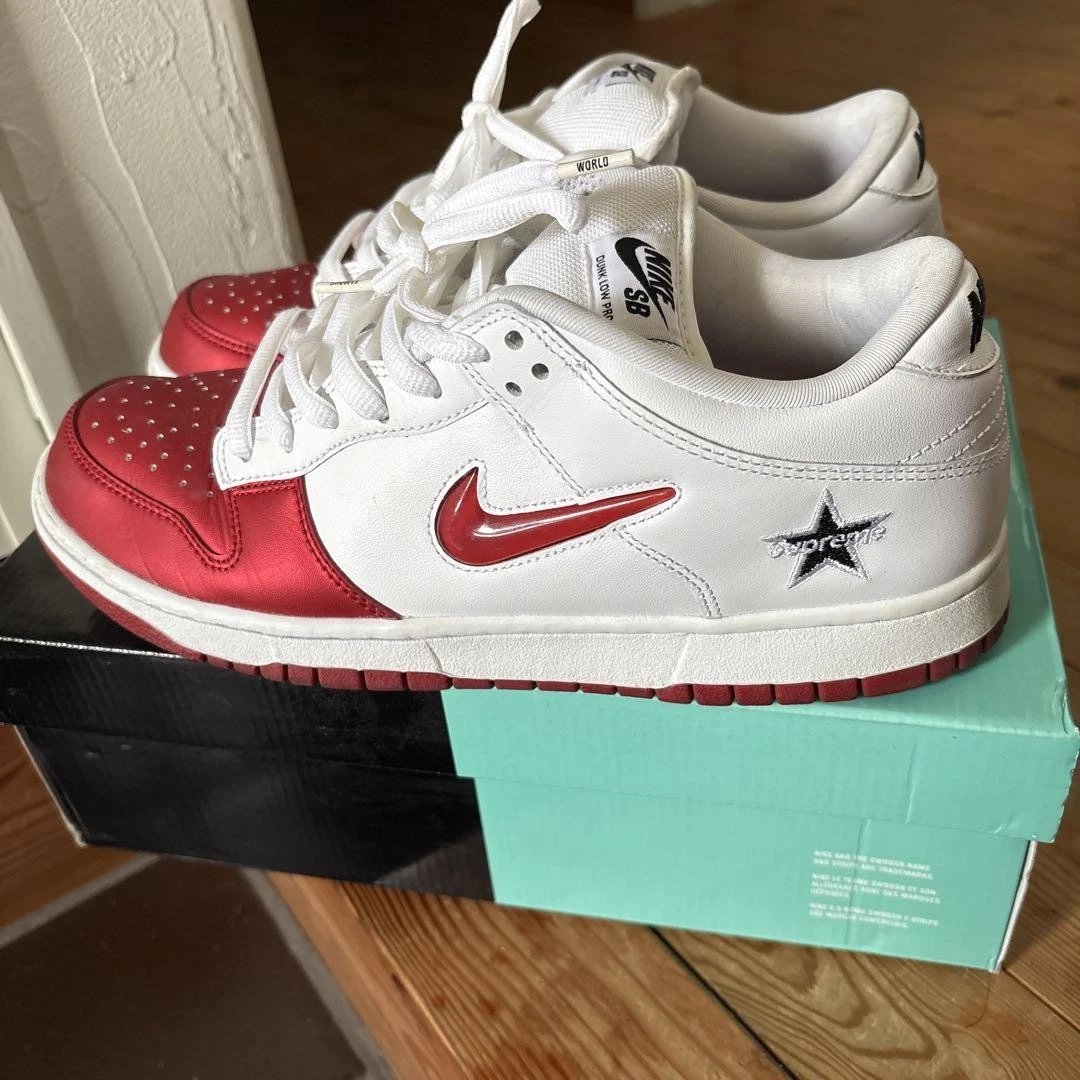 Baskets Nike Dunk Low Pro Supreme Collaboration rouge/blanc homme 10,5