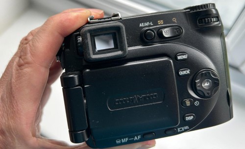 Nikon Coolpix 8400 | Vintage 8.0MP Digital Camera | Boxed & Mint Condition. - Picture 9 of 15