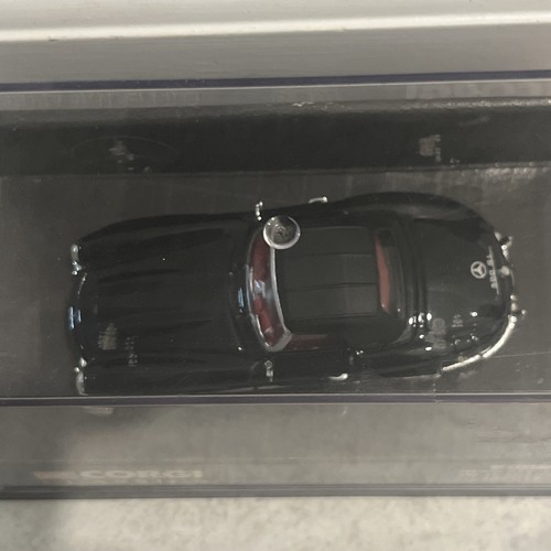 Corgi Classics #03501 Black Mercedes-Benz 300 SL Roadster Soft top In Case 1:43 - Picture 6 of 6