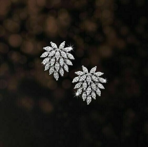 Aretes para mujer con diamantes simulados de corte marquesa enchapados en oro blanco de 14 K - Imagen 3 de 5