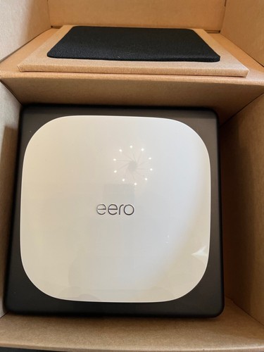 eero Pro 6 Tri-Band Mesh Router~K010001~White~New in Original Box with Manual - 第 1/5 張圖片
