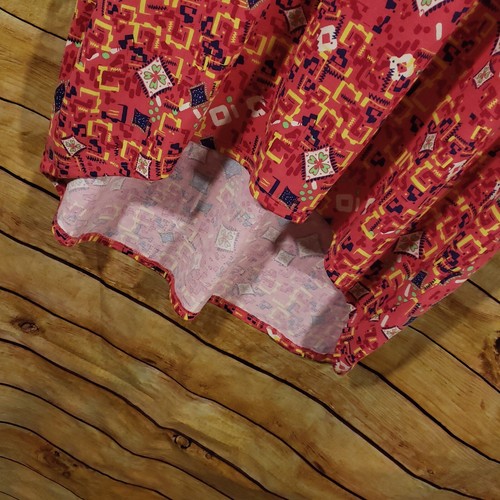LuLaRoe Top Women's XL Pink Red Simply Comfortable Irma Geometric Hi-Low T Shirt - Picture 4 of 8