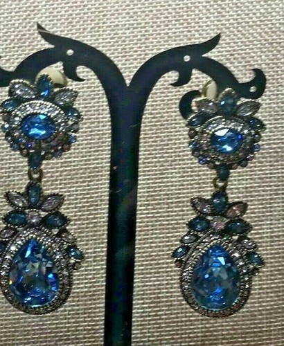 Heidi Daus "Tantalizing Teardrop" Crystal Drop Earrings Clip Ons NWT RET $140 - Picture 3 of 5