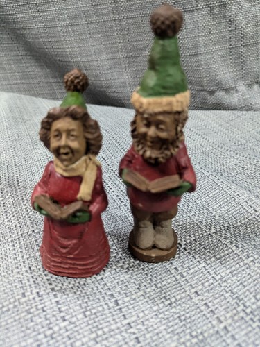 Tom Clark Mini Pair Singing Gnome Carolers Acorn Hats Matching Outfits 1987 - Picture 2 of 11