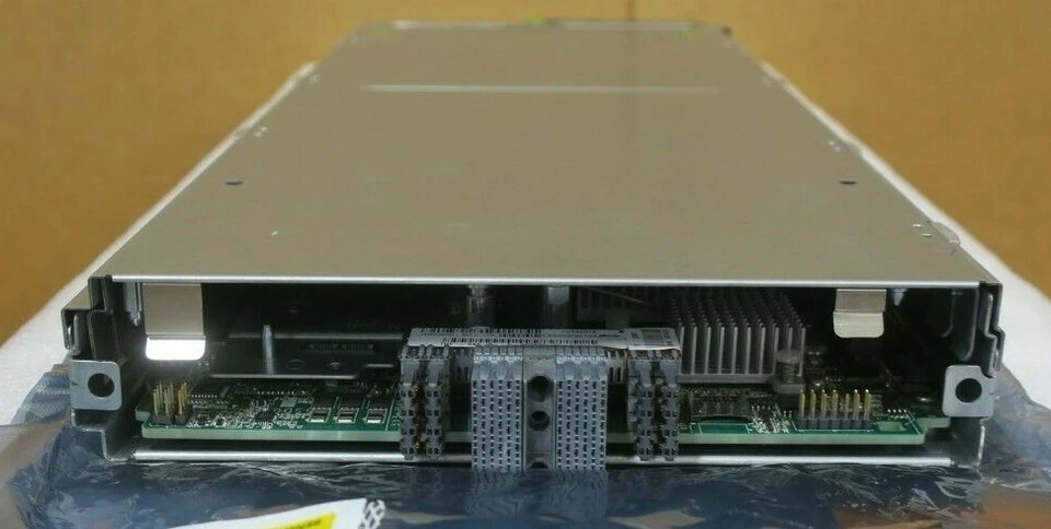 Fujitsu Primergy BX924 S4 Dual Server Blade CTO No Proc/Mem S26361-K1451-V100 - Image 3 of 4