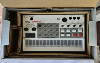 Korg Volca Sample 2. Digital Sample Sequencer