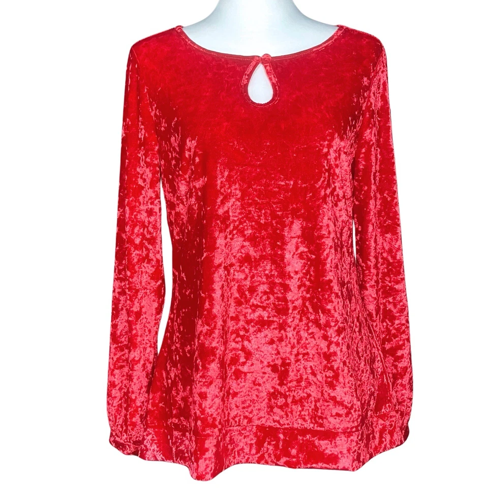NWT Red Crushed Velvet Keyhole Peasant Blouse. Whimsigoth Witchy Y2K Size Medium - Image 2 of 4