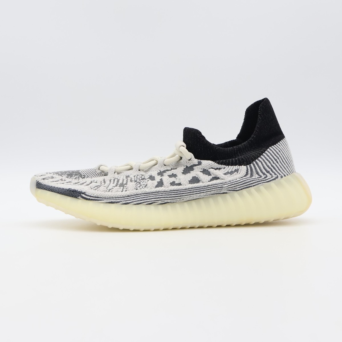 IG9608 adidas Yeezy Boost 350 V2 CMPCT Slate White Panda IG9608 adidas Yeezy Boost 350 V2 CMPCT Slate White Panda