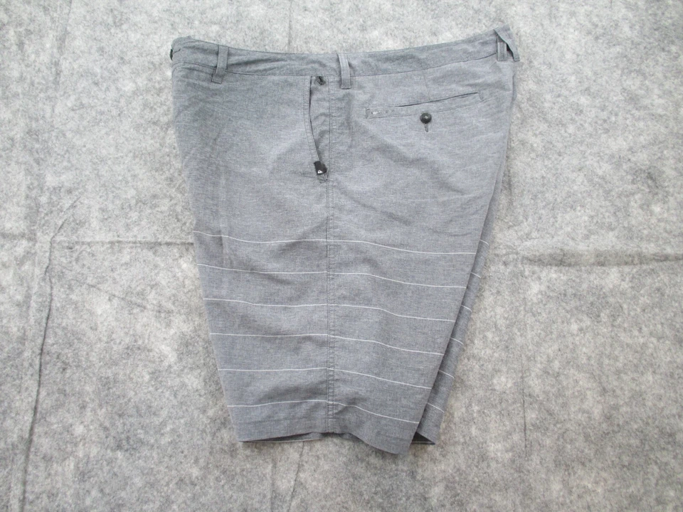 Pantalones Cortos Quiksilver W40 Bolsillos Caminar Informales Gris Cuadros Foto 2 de 4