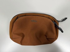 Bellroy Venture Travel Cord Money Pouch Argilla 1,5 L Usato in ottime condizioni!
