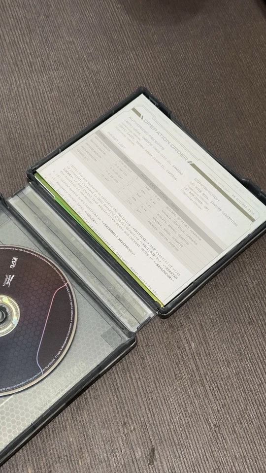 Halo 5 Guardians Limited Edition (Xbox One) – Steelbook, Complete With Extras! - Image 4 of 4