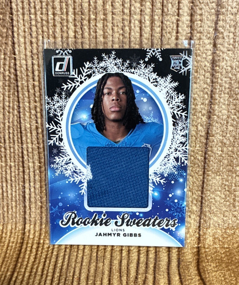 Jahmyr Gibbs Donruss Rookie Holiday Sweater #HSJGI Base