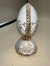 #N28- 2005 Ardleigh Elliott Loving Remembrance Heirloom Porcelain Musical Egg