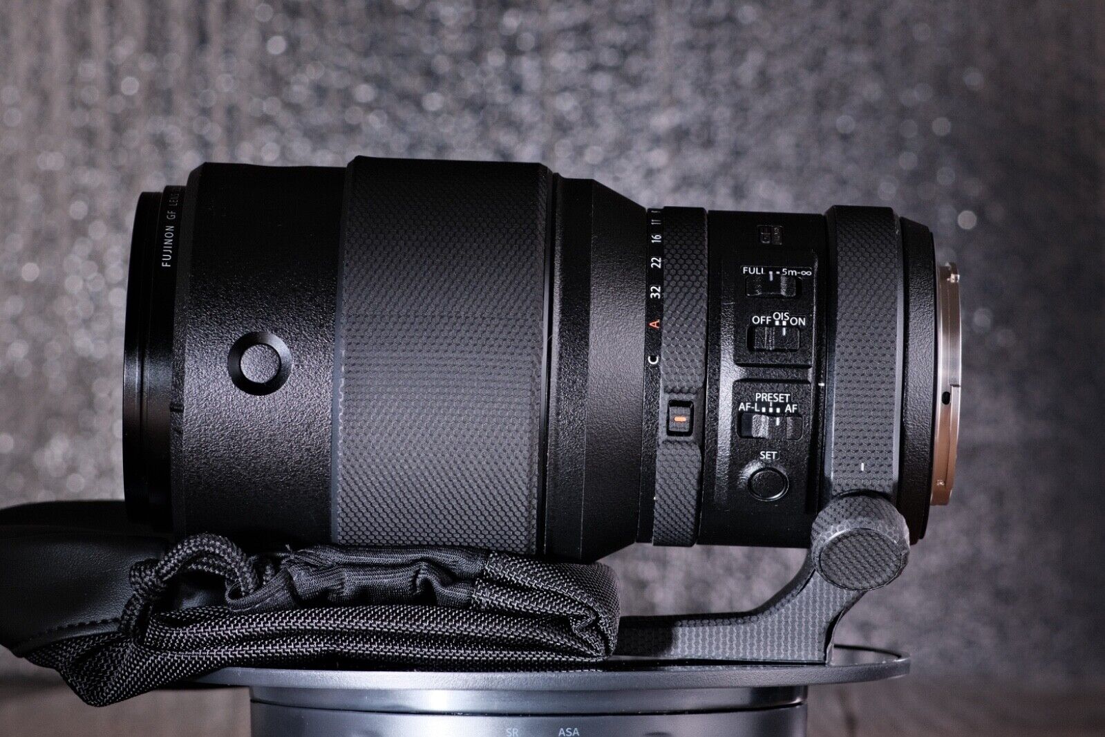 Picture 3 of 24