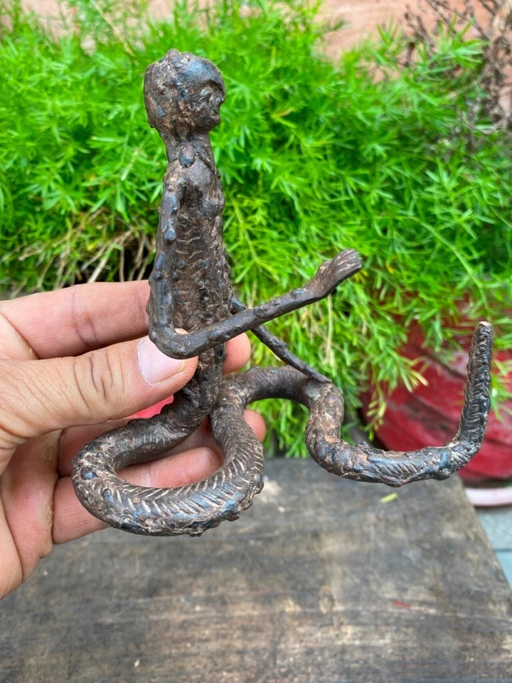 1800 年代古代铁手工锻造蛇人雕塑 — 第 4/4 张图片