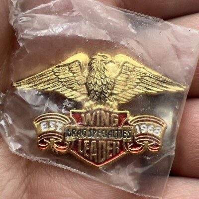 VINTAGE GOLD TONE EAGLE WING LEADER DRAG SPECIALTIES EMBLEM