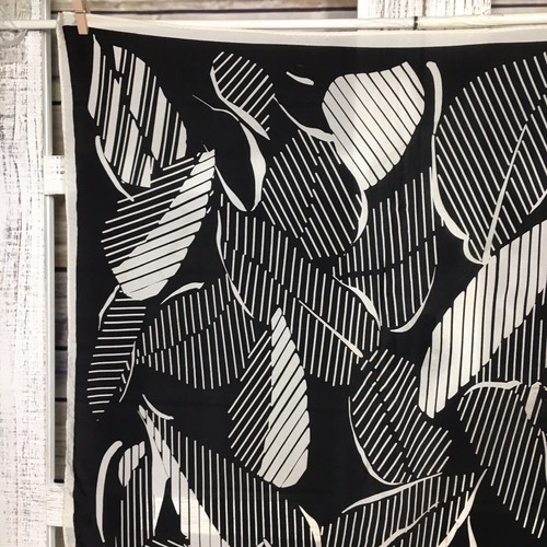 Jones New York JNY Silk Scarf Black White Modernist Leaves 21.5” Square - Picture 7 of 13